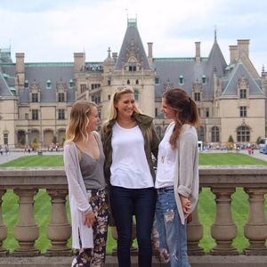 Meet your Posher, Abby